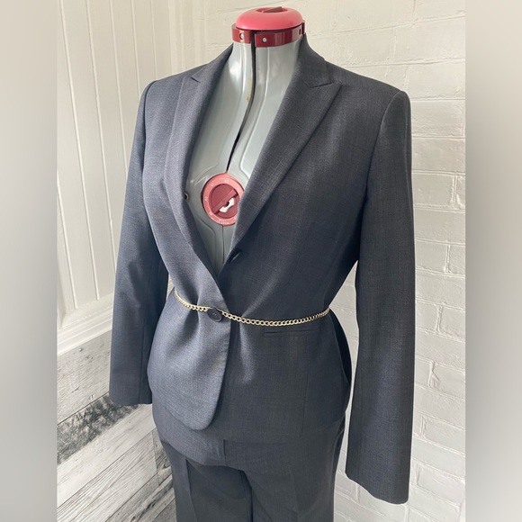 Jones New York suit - Picture 6 of 13